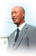 会長 石屋富雄